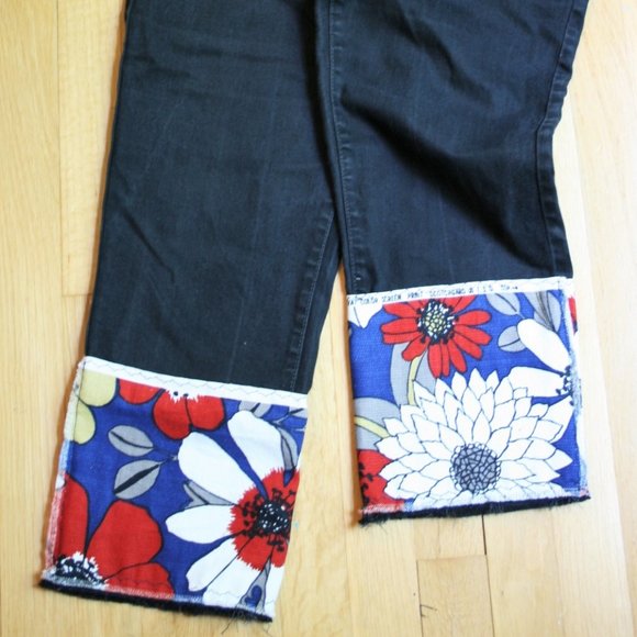 Embellished Black Jeans - Levi's Mid Rise Skinny Size 12M - Picture 1 of 4
